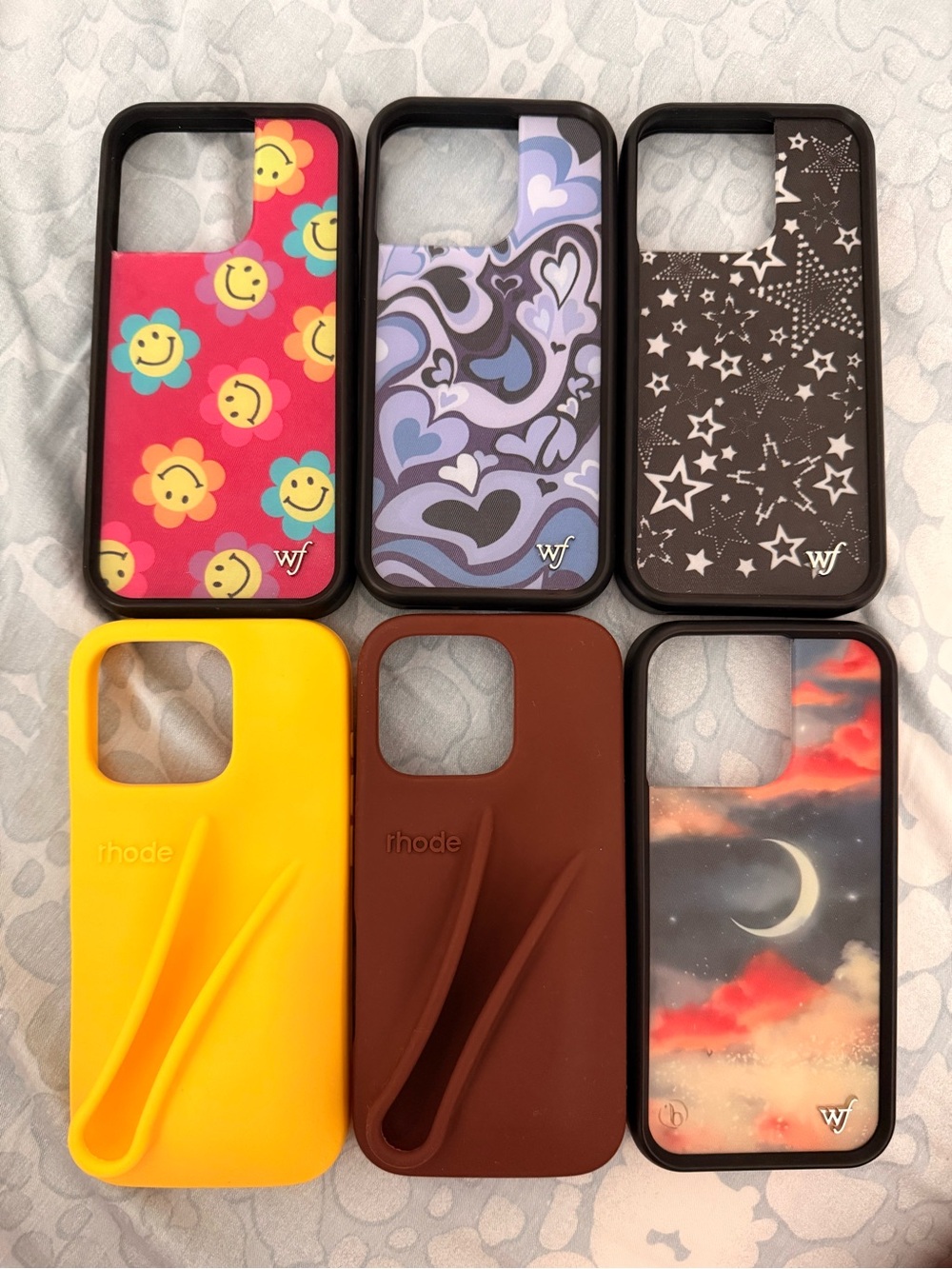 iPhone 16 pro cute cases